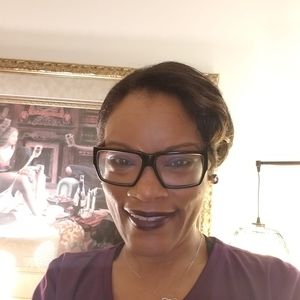 Meet your Posher, Sharron